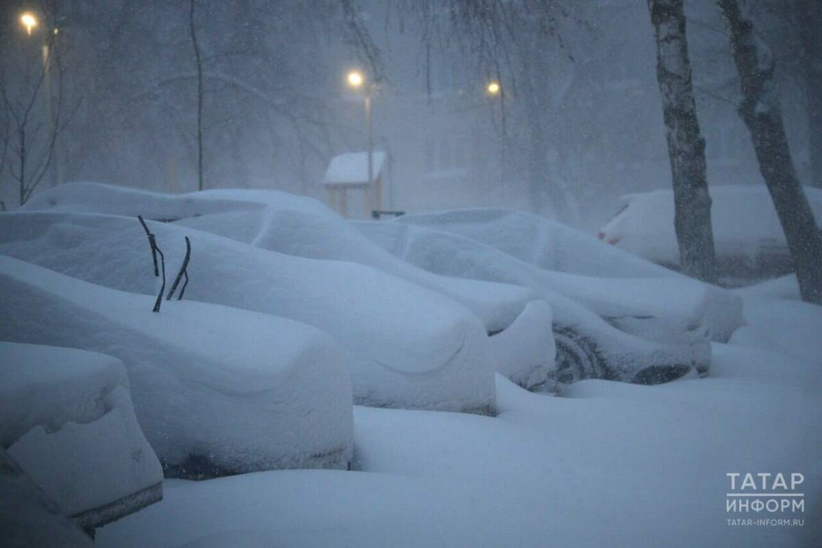 Татарстанцев просят отказаться от поездок на личных авто
