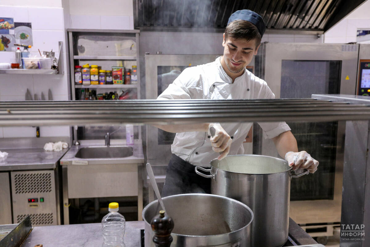 «Рынок готовой еды откусил 7-8% посетителей»: что происходит в общепите Татарстана