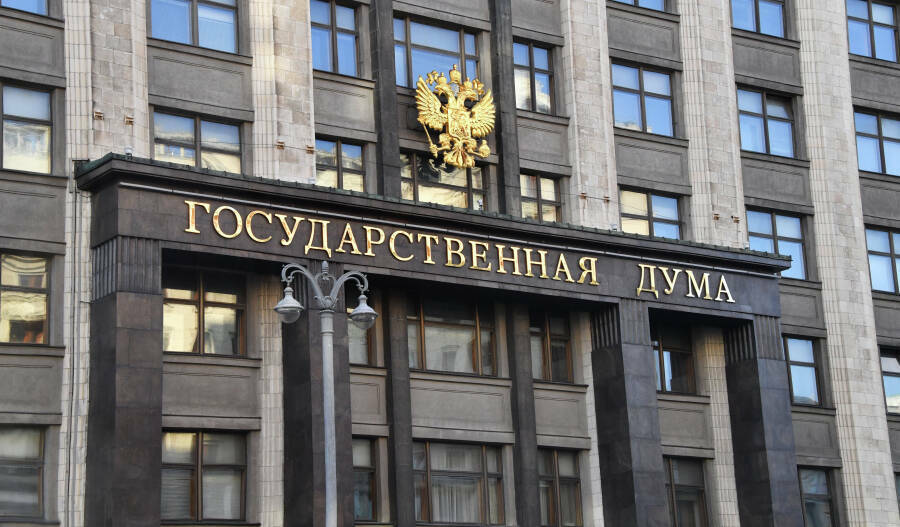 Проект федерального бюджета, внесенный в Госдуму Правительством России, предусматривает рост прожиточного минимума и МРОТ на 6,8%, а средний размер пенсии по старости к концу 2027 года составит почти 30 тыс. рублей. Сколько направят на социальную сферу в стране – в материале «Татар-информа».