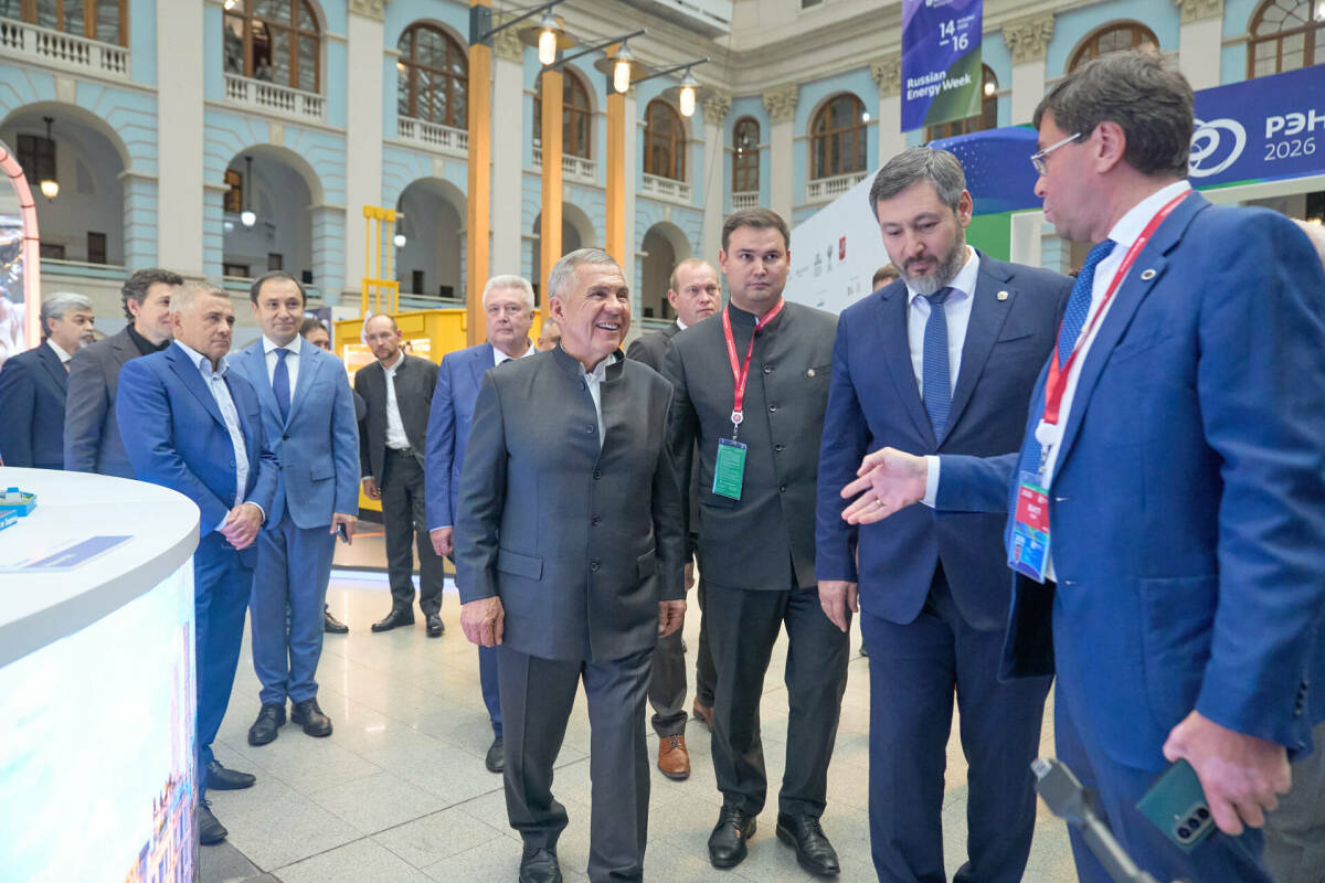 Минниханов участвует в форму «Российская энергетическая неделя» в Москве
