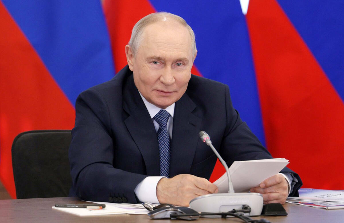 Сегодня день рождения отмечает Президент России Владимир Путин. Для татарстанцев его фигура неразрывно связана с процветанием и благополучием республики. За что Владимира Путина любят в России и Татарстане и почему он всегда прав – в материале обозревателя Альберта Бикбова.