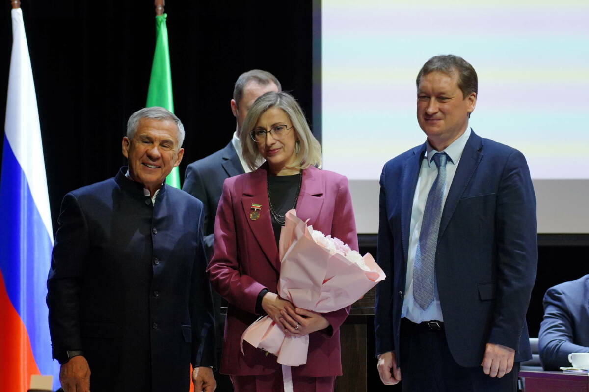 Рустам Минниханов вручил награды лауреатам конкурса «Инновация года»