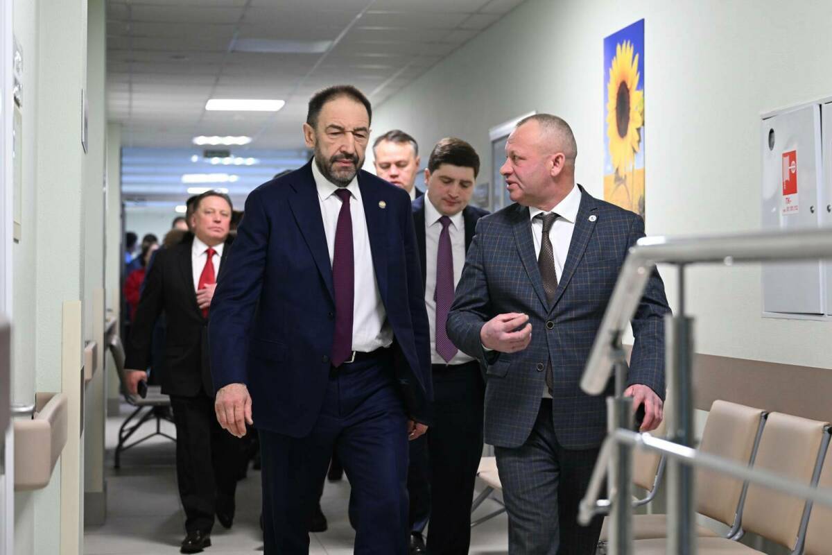 Алексей Песошин в Нижнекамске: «Вы в числе лидеров, но долги по ЖКУ неприемлемы!»