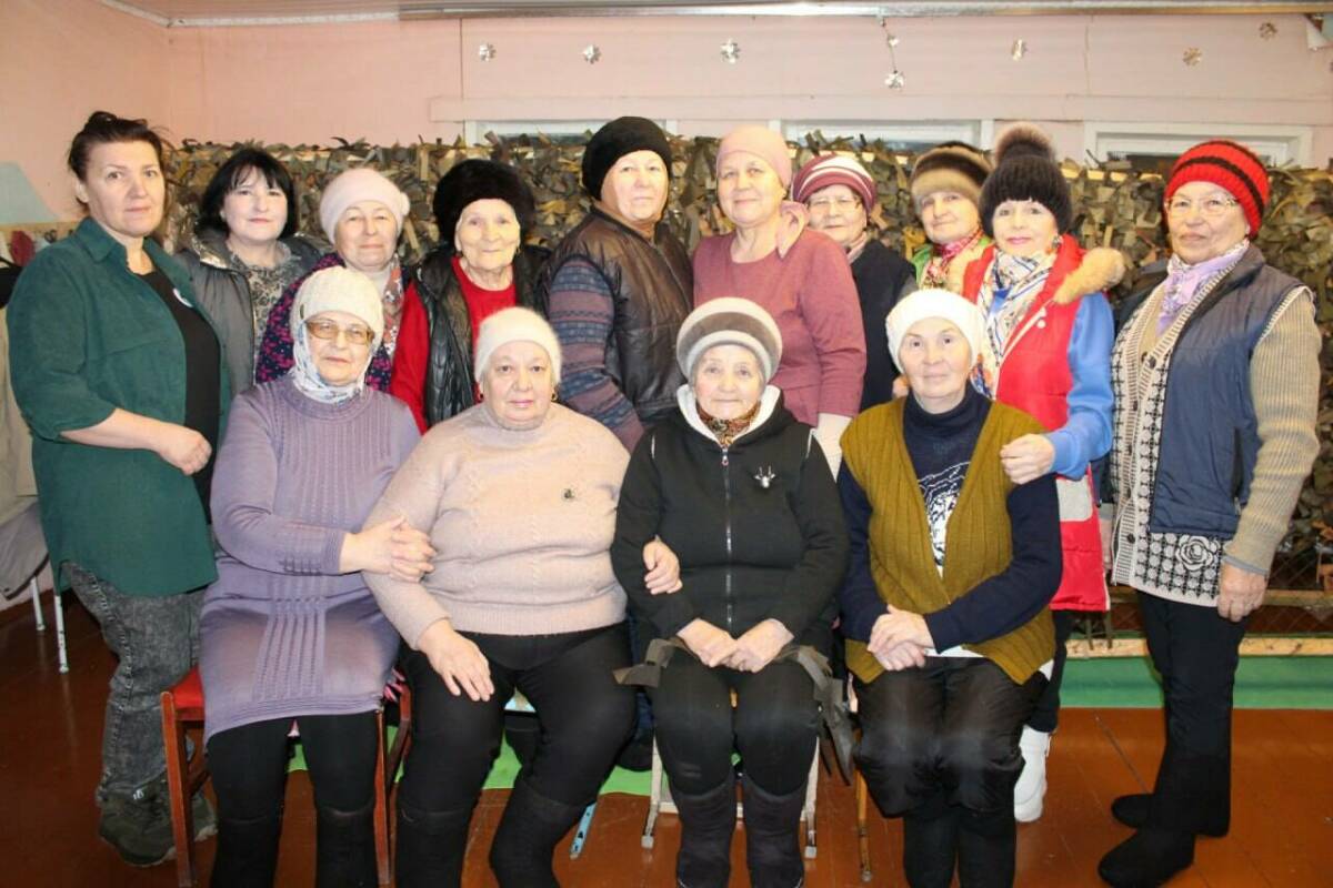 «Эти сети спасают жизнь»: заинские волонтеры сплели более 500 защитных полотен