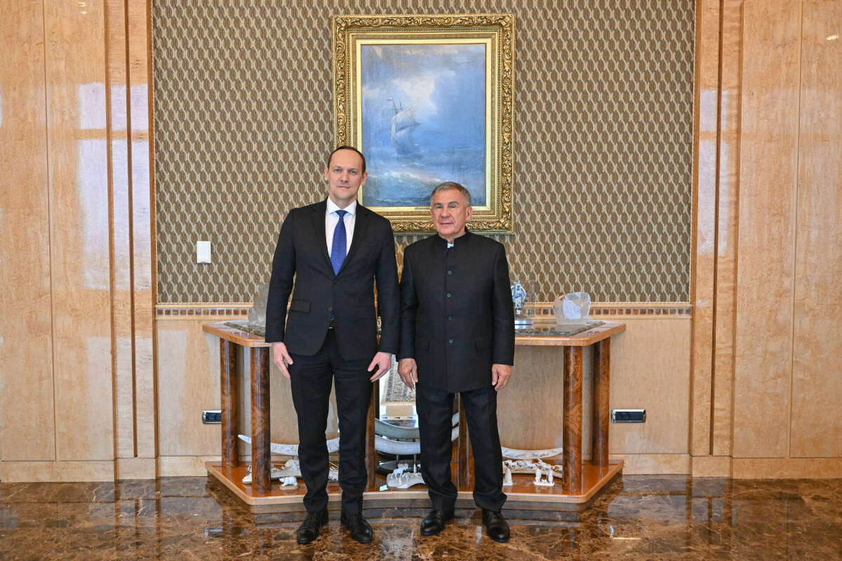 Минниханов обсудил перспективы дальнейшего сотрудничества с руководителем Росреестра