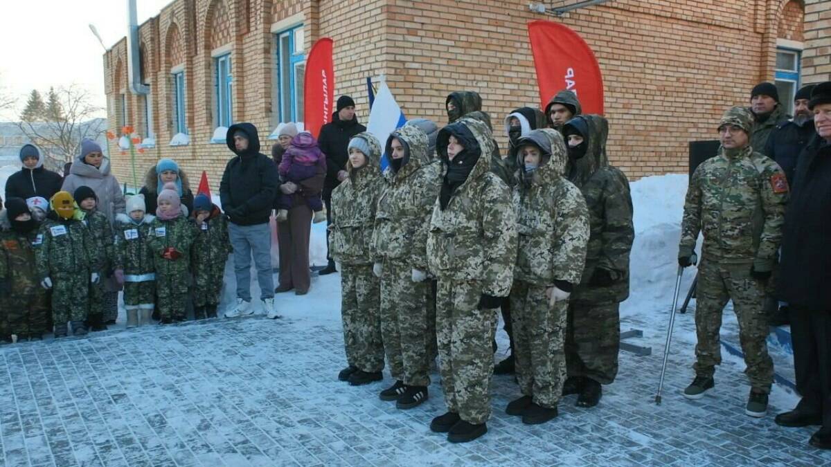 «Быть патриотом – большая честь»: ветеран СВО выступил на финале «Зарницы» в Нижнекамске