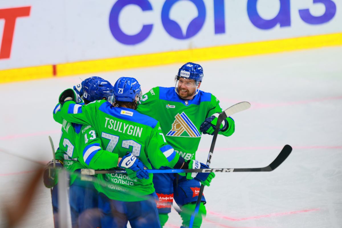 «Салават Юлаев» обыграл лидеров Востока «Металлург», одержав шестую победу подряд