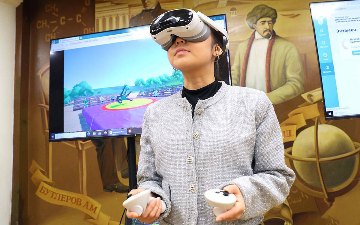 В сфере образования России начались тревожные изменения, и связаны они с использованием учащимися искусственного интеллекта. К чему это может привести – в авторской колонке обозревателя Альберта Бикбова.