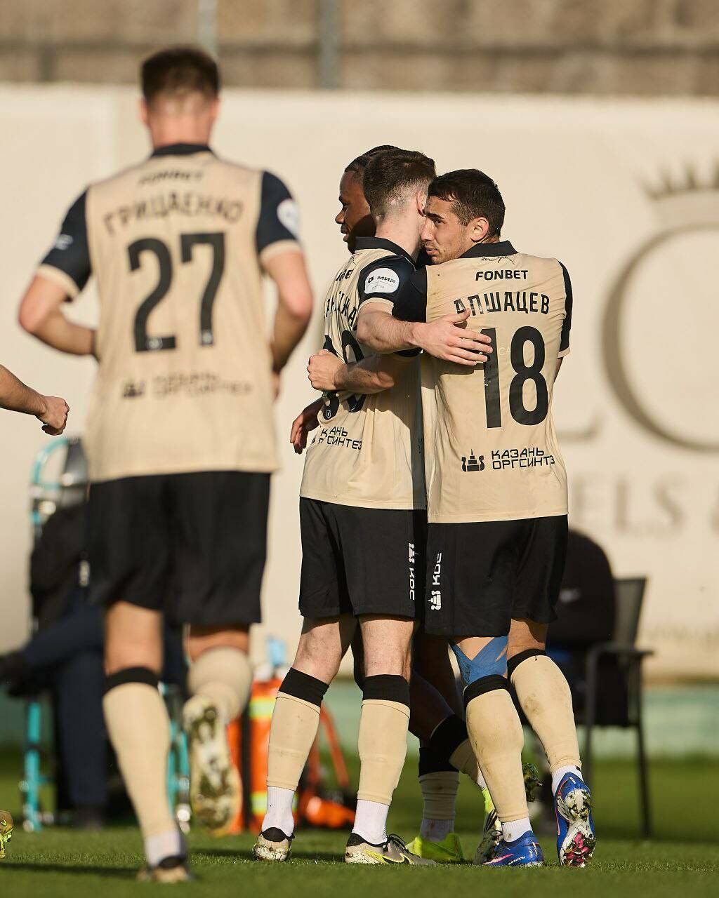 «Рубин» сыграл первый матч на заключительных сборах в Белеке. Со счетом 2:0 подопечные Франка Артиги победили узбекистанский «Пахтакор». Об итогах встречи, первой игре Дениля Мальдонадо после травмы и дебютном голе Даниила Моторина – в материале «ТИ-Спорта».