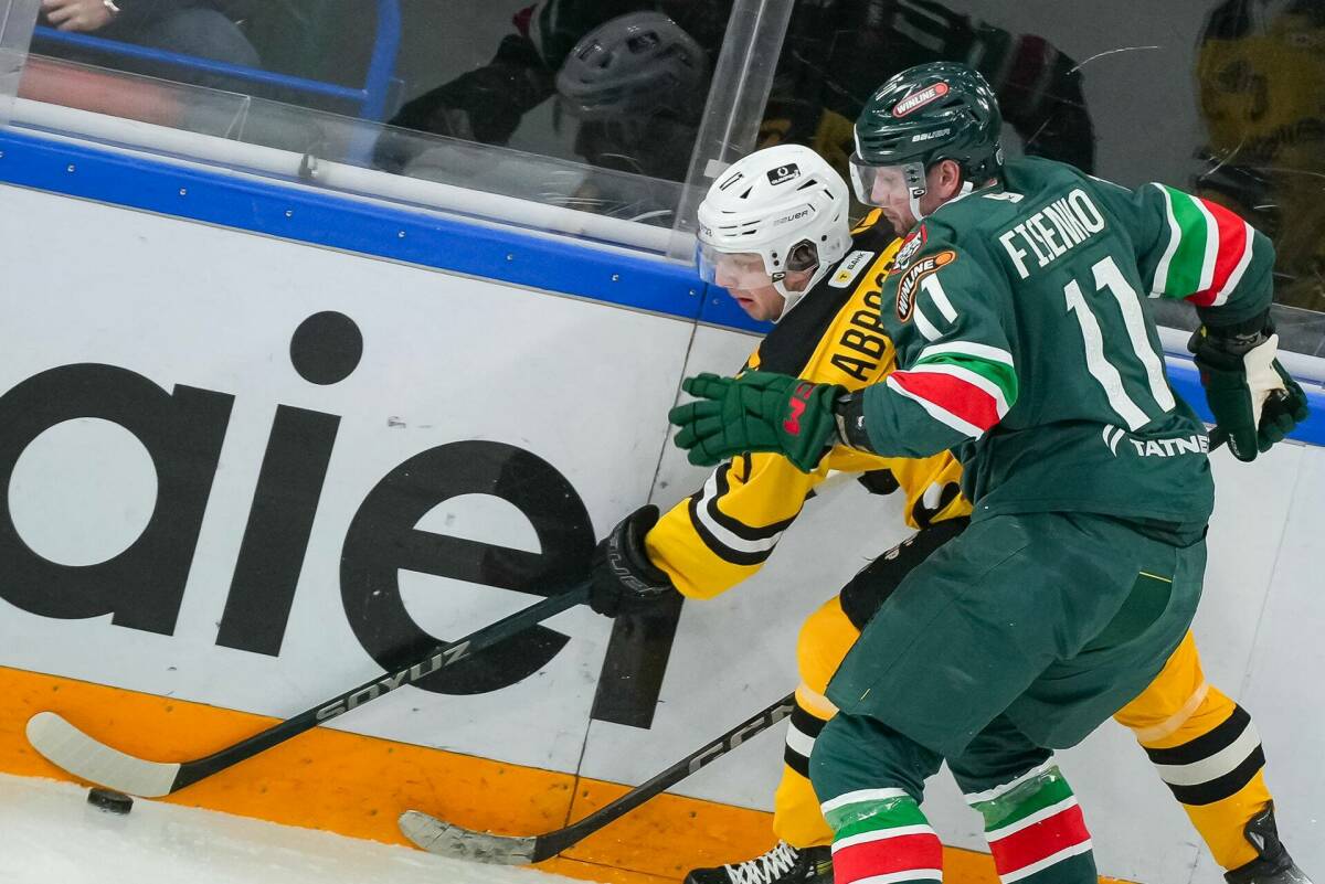 Нападающий Михаил Фисенко примет участие в матче против «Авангарда»