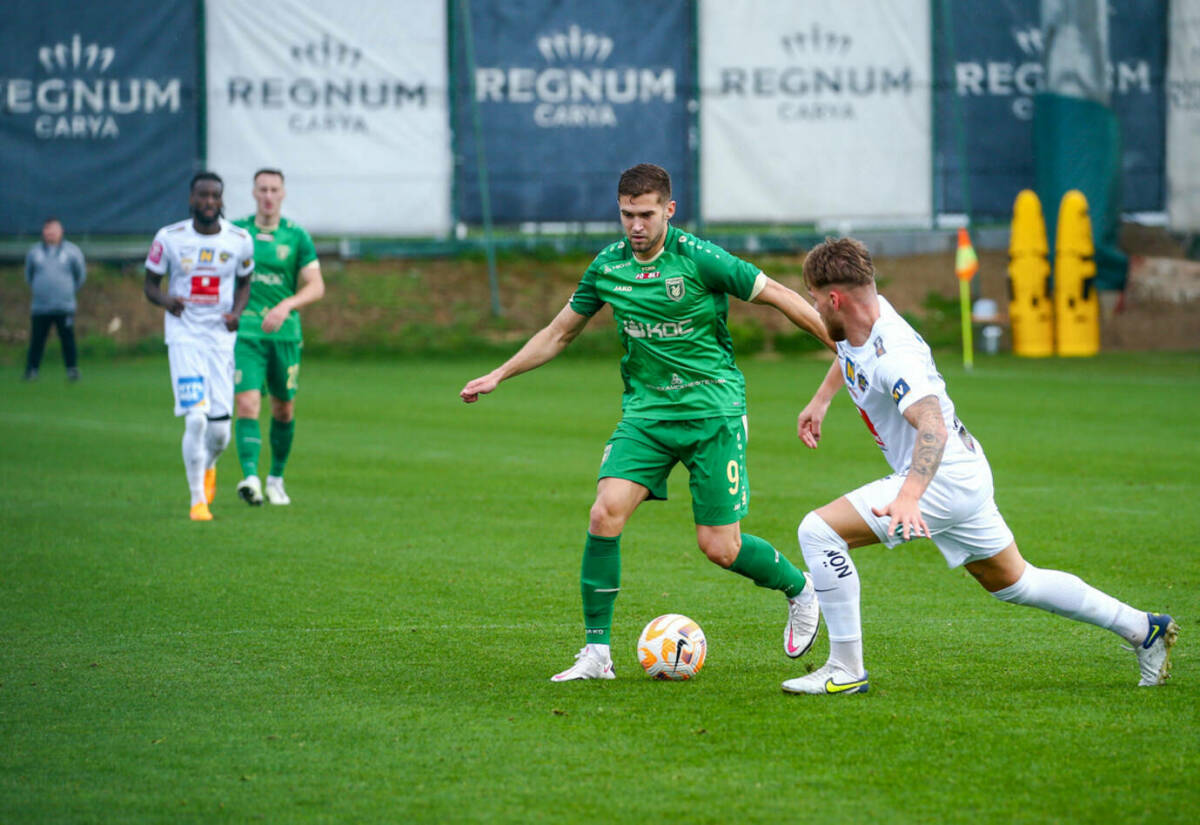 «Рубин» хочет расстаться с Александром Ломовицким