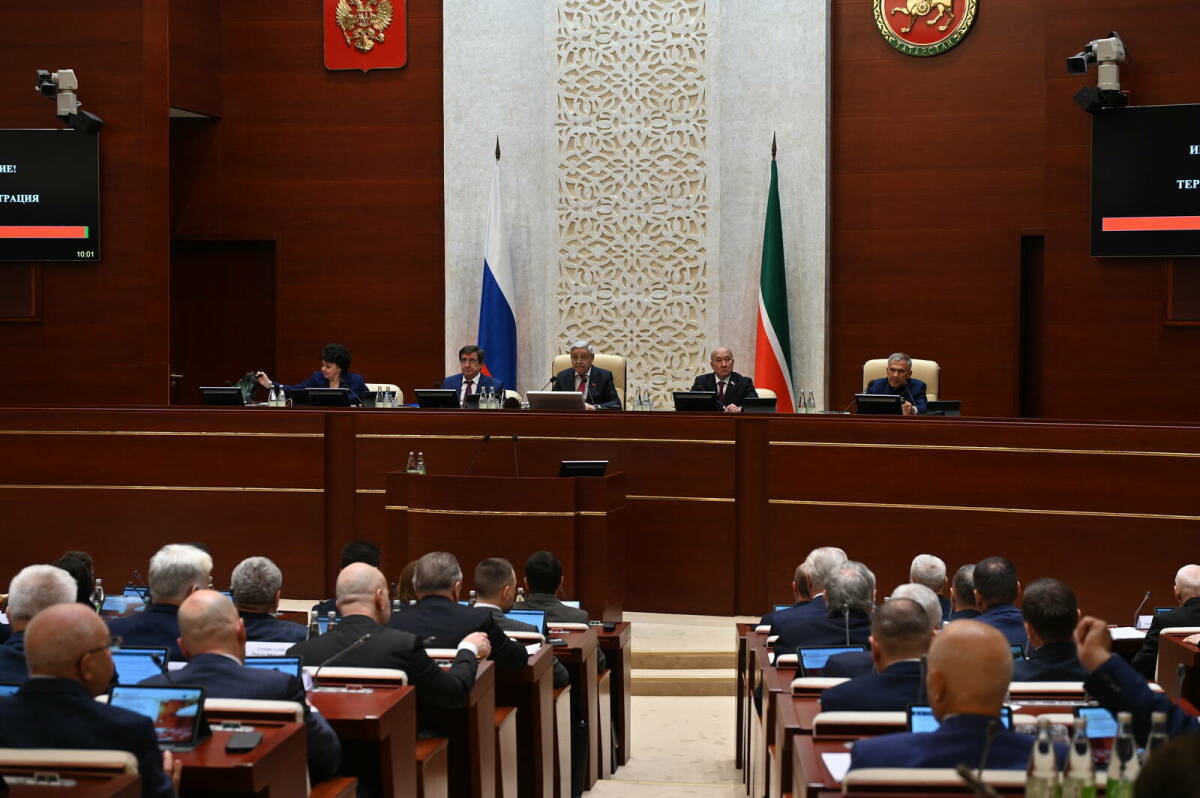 «Даем льготу на одну сумму – привлекаем втрое больше»: Госсовет РТ открыл весеннюю сессию