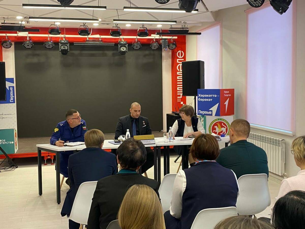 Расим Баксиков обсудил с новошешминцами поддержку участников СВО и их семей