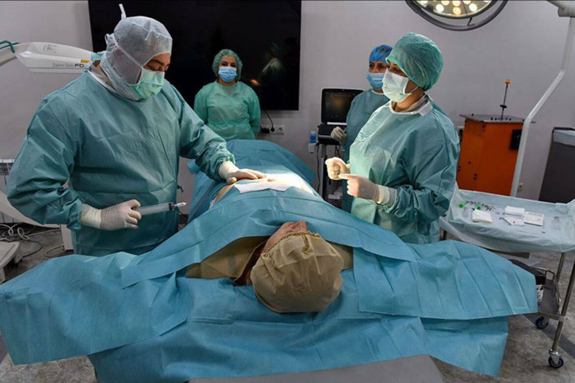 Вернуть возможность двигаться после крайней степени артроза или сильной травмы? Это не фантастика. Изобретатель от мира медицины, хирург-ортопед, доктор медицинских наук, профессор Арсен Бабаян рассказал «Татар-информу» об уникальном методе, который позволяет это сделать.