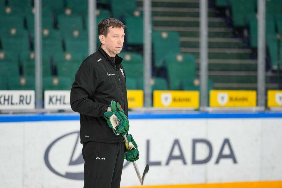 Денис Ячменев: «Хоккеисты «Лады» будут биться за новые контракты»