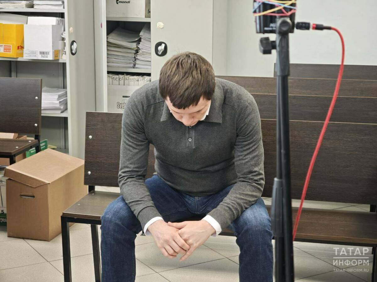 «Наживался на поставках цветов в вуз»: за что судят экс-главу отдела КФУ