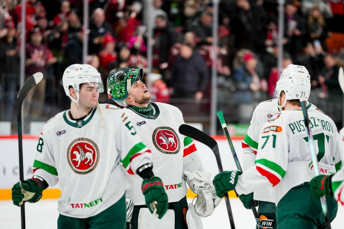 Третье подряд поражение в серии послематчевых бросков, которое казанцы терпят по одному сценарию с упущенным преимуществом, – это уже симптом, что в коллективе не все в порядке. Объяснения в виде отсутствия концентрации и невезения в буллитах не дают полного ответа, почему «Ак Барс» сдал на финише чемпионата. Разобраться попытался «ТИ-Спорт».