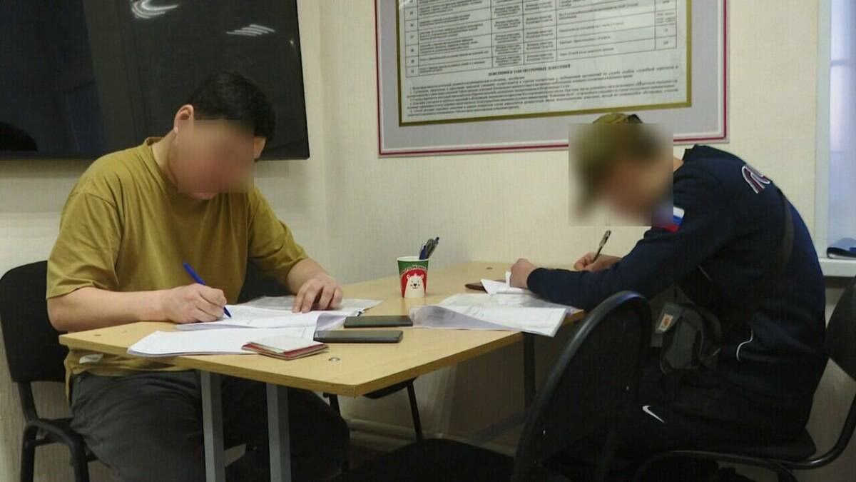 «Все устраивает»: житель Улан-Удэ заключил контракт на службу в Нижнекамске