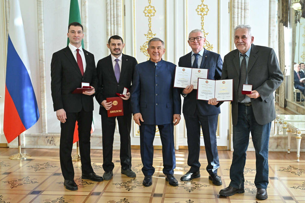 От нефтяных технологий до медицины: за какие разработки Минниханов наградил учёных