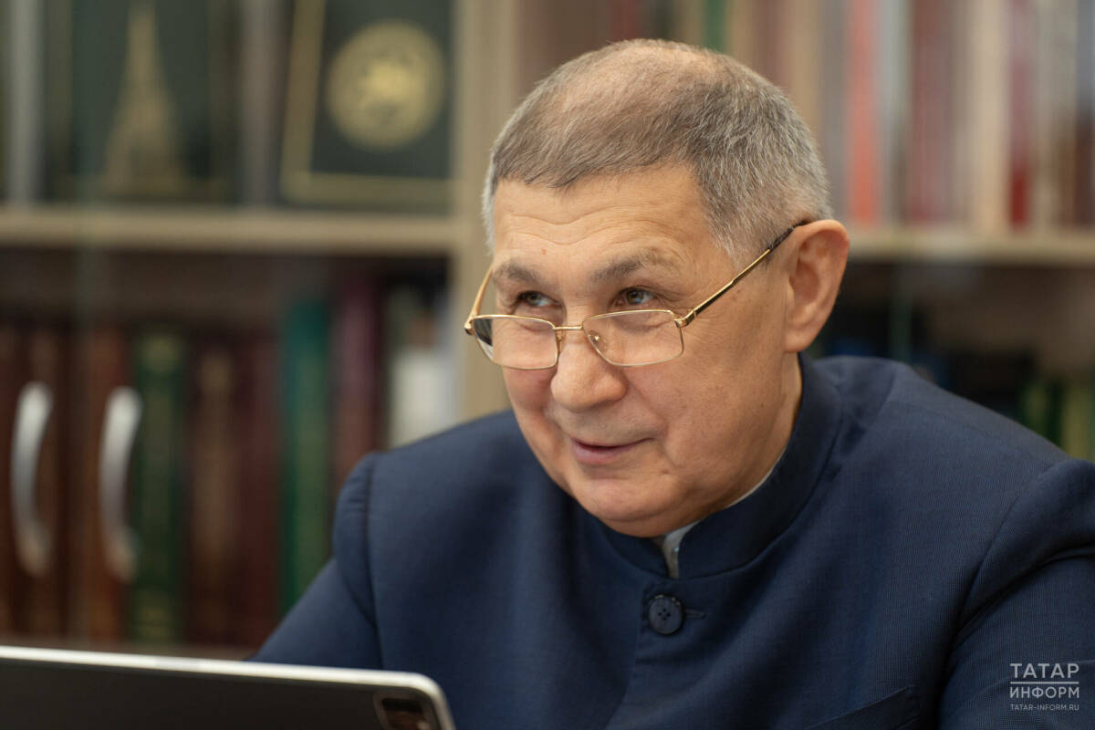 Рифкат Минниханов принял участие в просветительском диктанте «Наука большой страны»