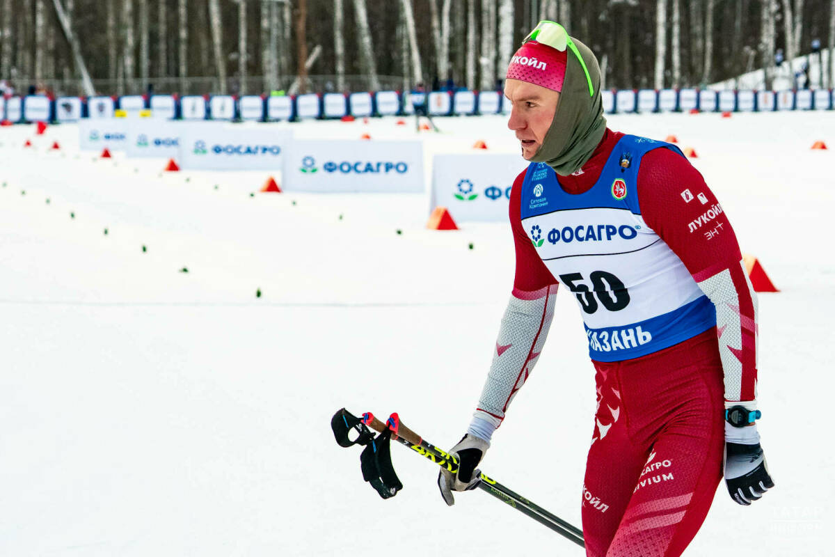 Большунов стал чемпионом России в спринте свободным стилем, бронзу взял Горбунов