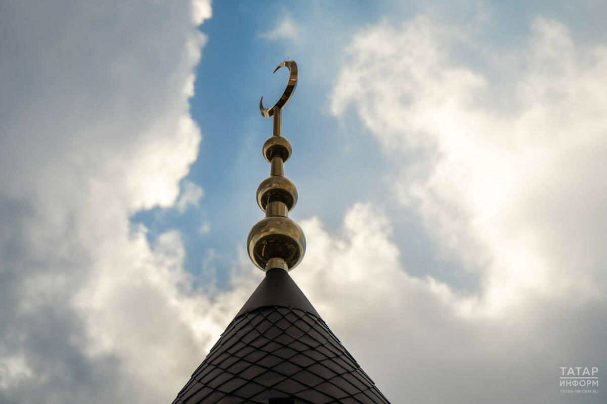 В ДУМ РТ объяснили, нарушает ли уразу применение назальных капель или спрея