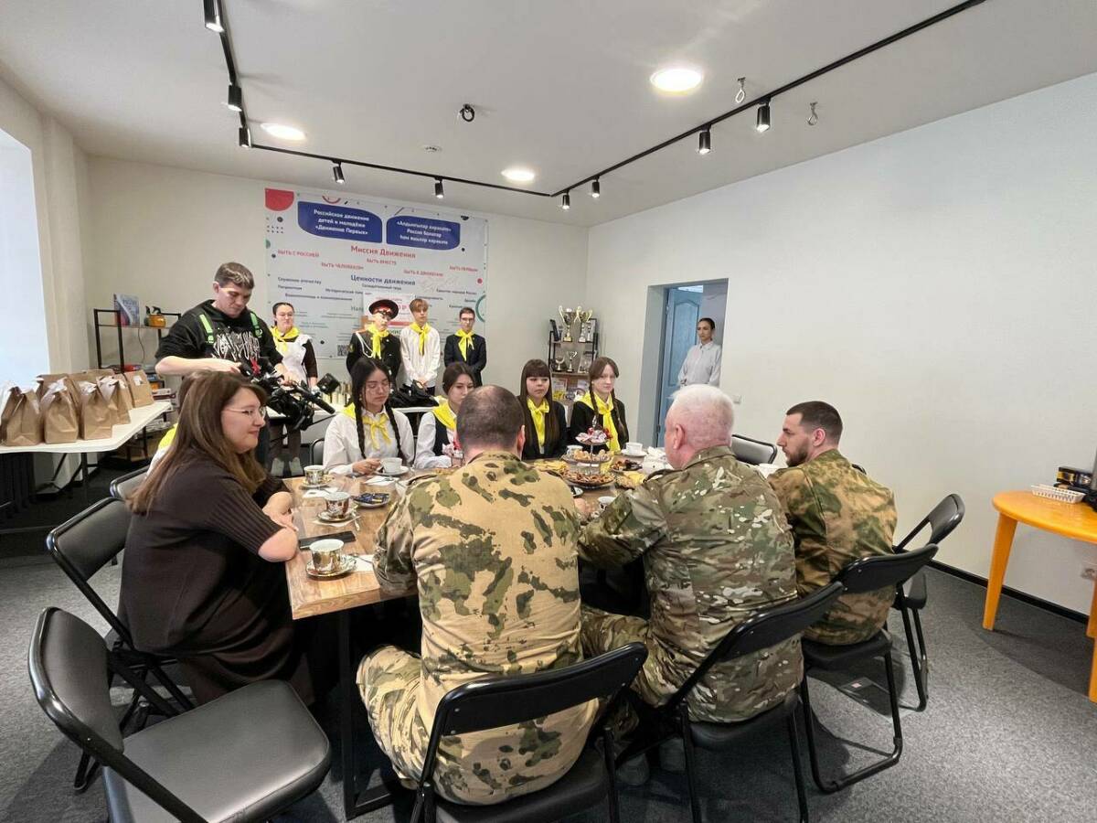 Шесть тысяч наборов помощи для бойцов СВО собрали участники акции «Тепло Челнов»