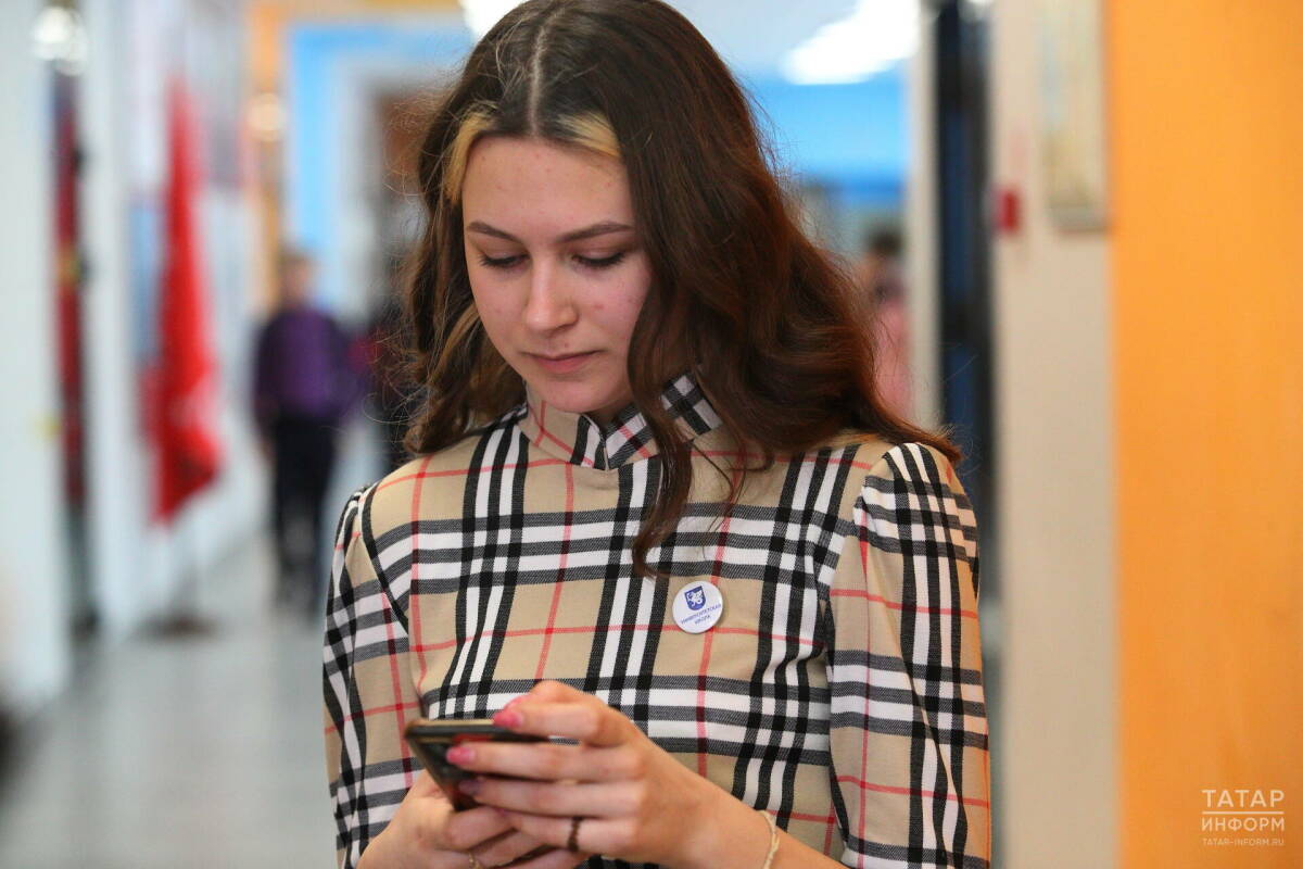 Роскомнадзор предупредил о рисках установки приложений из непроверенных источников