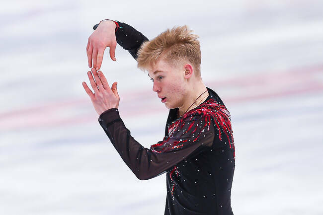 Коварство Тутберидзе или токсичные «Ангелы»: почему от Плющенко снова «бегут» фигуристы