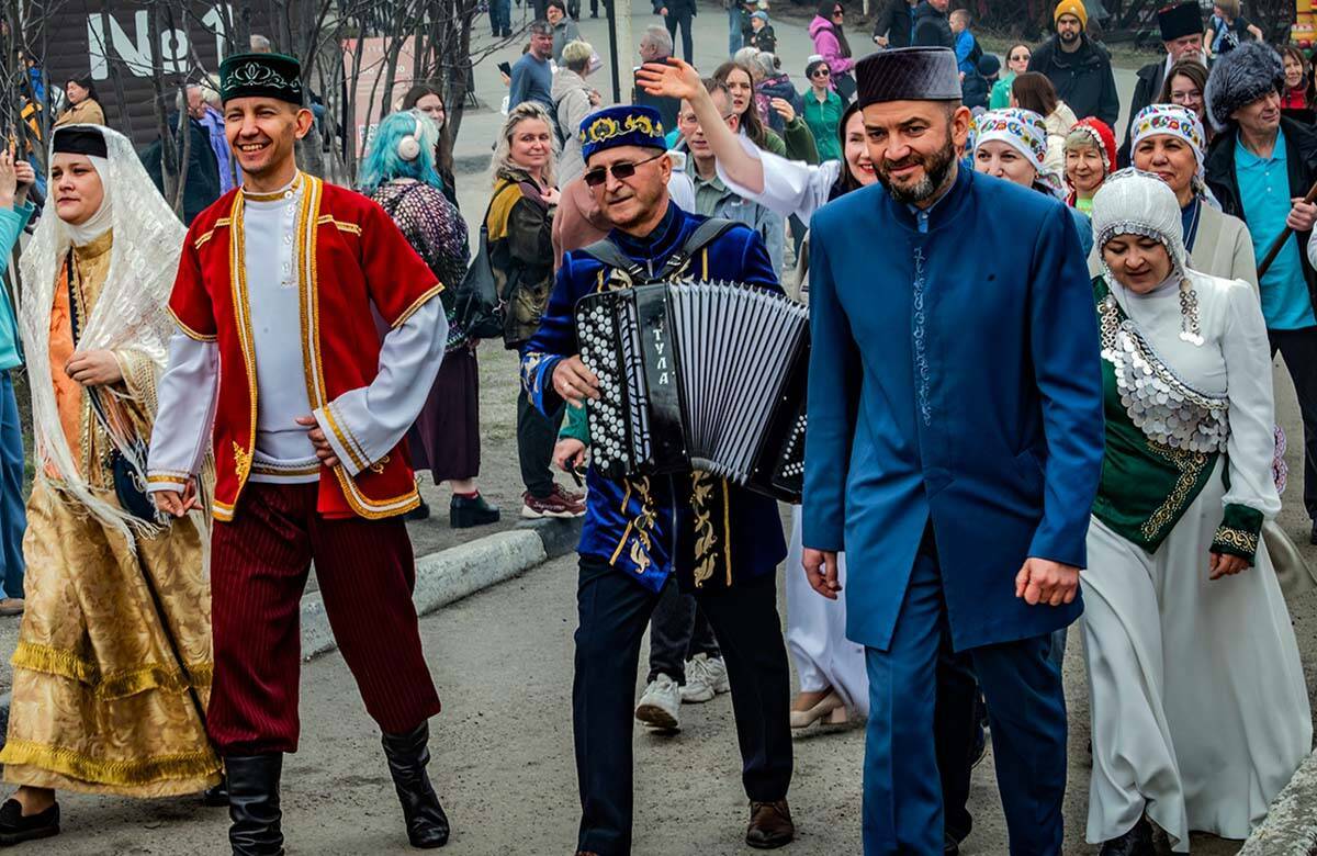 Ураза в полярную ночь, оленина халяль и северный Сабантуй: как живут татары Мурманска