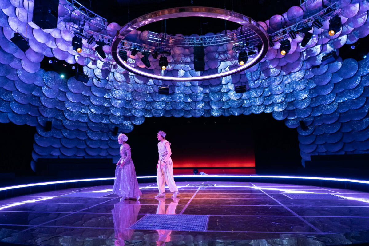 В театре Камала показали «Ашик-Кериб» – ориенталистскую притчу-мюзикл о любви без слов