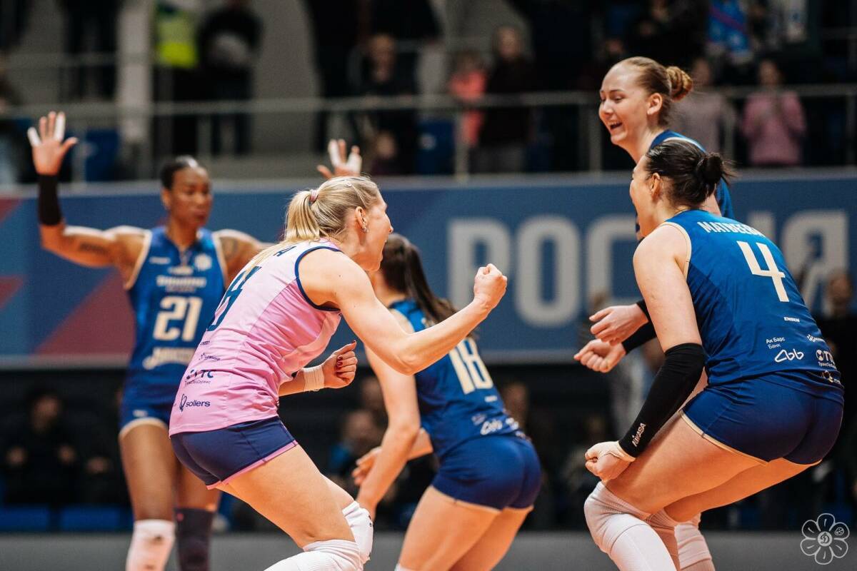 «Динамо-Ак Барс» стало первым полуфиналистом женской Суперлиги