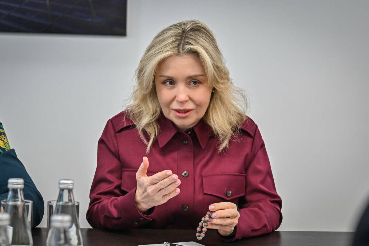 На фоне активного экономического роста Татарстан существенно снизил вредные выбросы, однако нехватка мощностей для сортировки и глубокой переработки отходов остается проблемой. Об этом шла речь сегодня на итоговом совещании Волжско-Камского межрегионального управления Росприроднадзора в Иннополисе с участием Раиса РТ Рустама Минниханова.