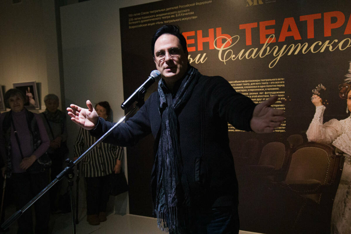 Актера и режиссера Илью Славутского торжественно приняли в Союз фотографов РТ