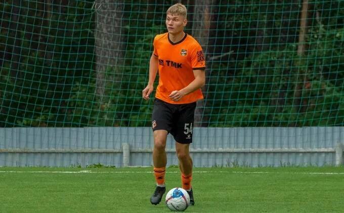 С сайта «Урала» исчезла информация о футболисте Секаче, обвиняемом в убийстве