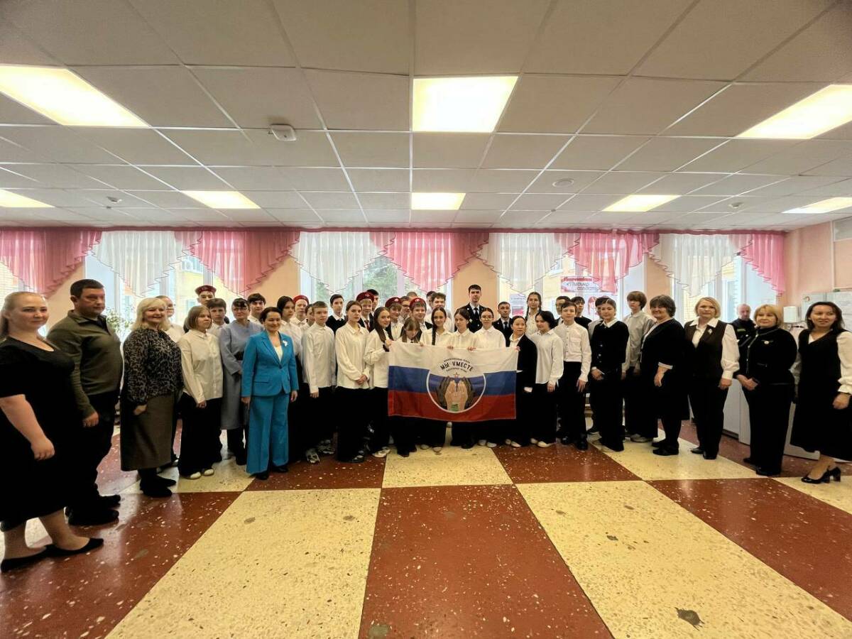 Школьники Набережных Челнов собрали гуманитарную помощь для военнослужащих в зоне СВО