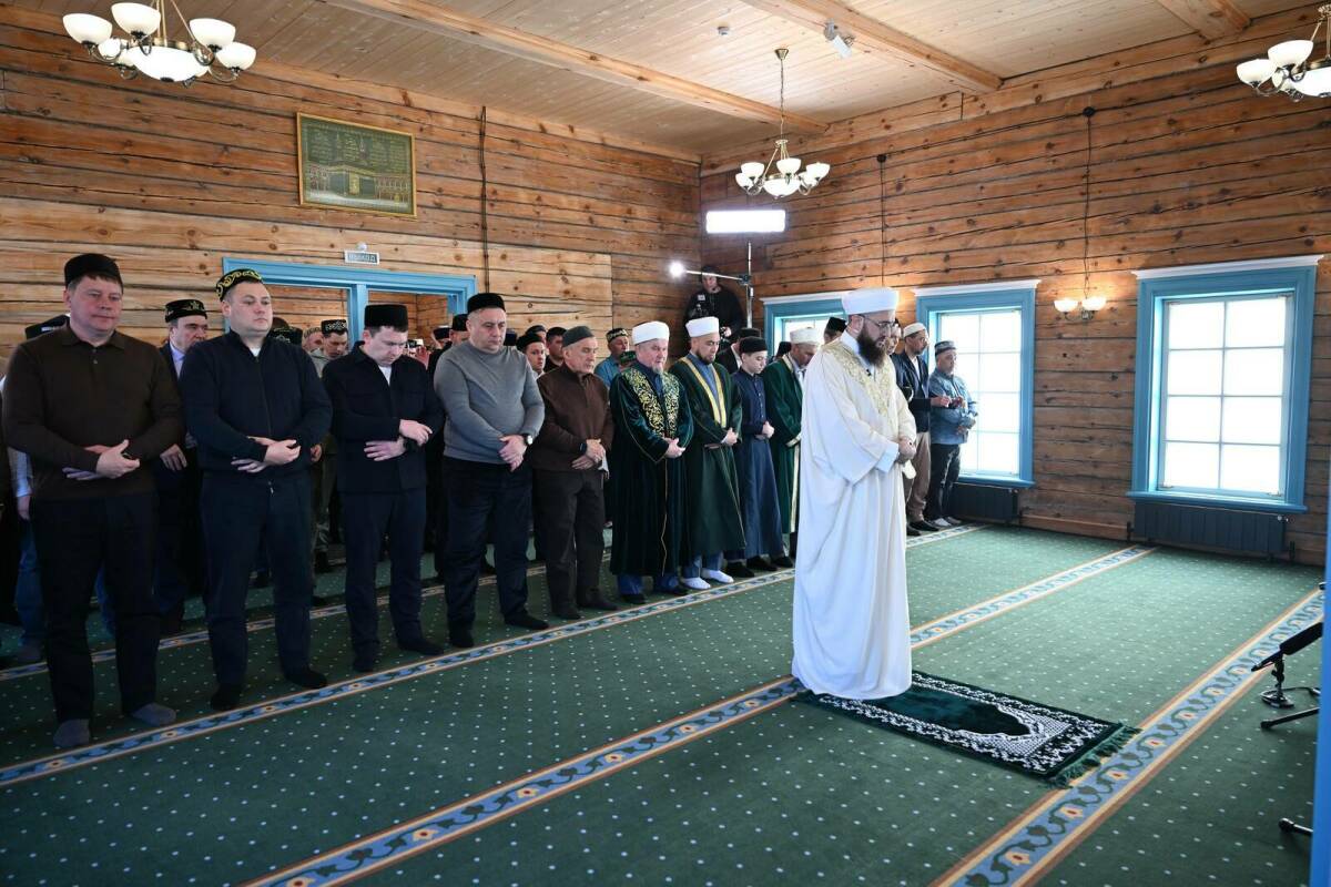 Рамазанга кадәр без нәфес колы идек, ә хәзер – ирекле: Айбаш мәчетендә Гает намазы укылды