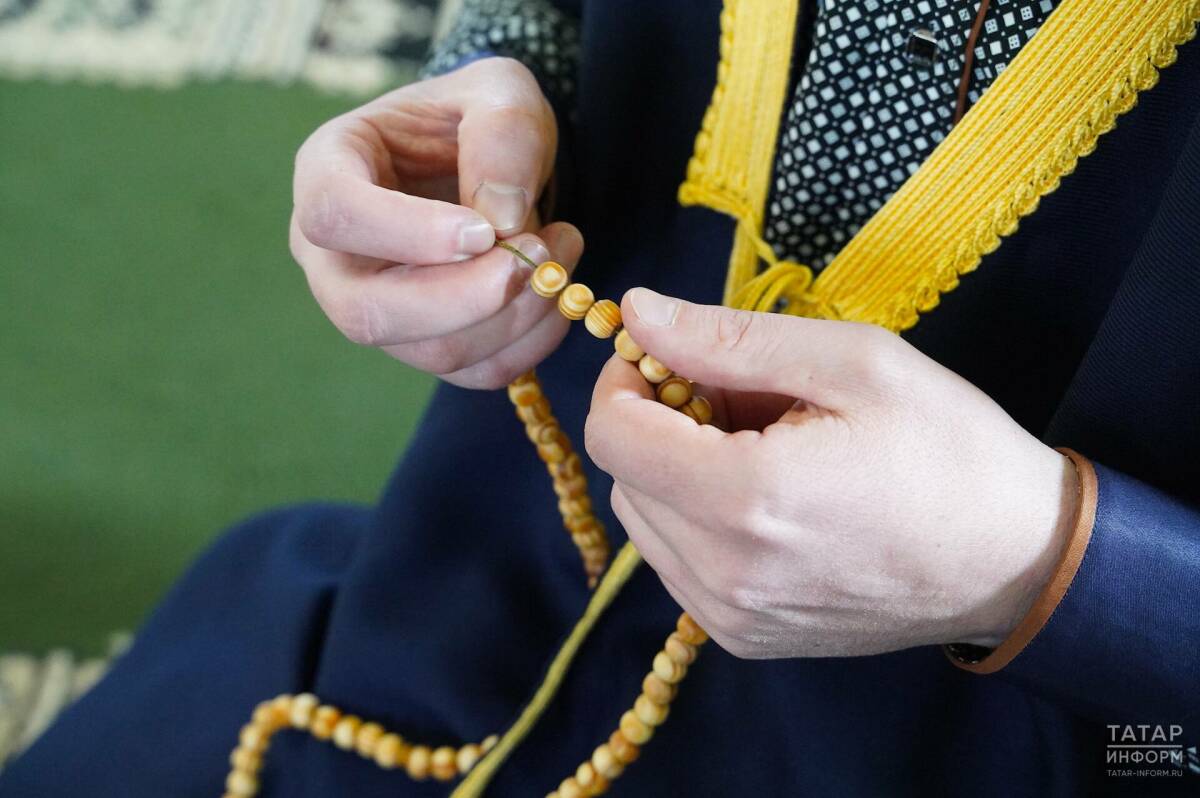 Имам рассказал, как можно улучшить положение умерших родственников на том свете