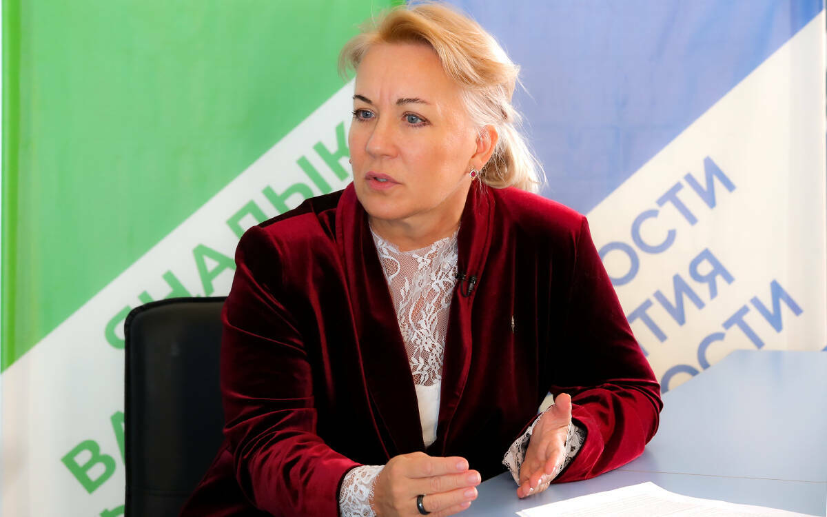 О том, как развиваются проект «Моя родословная» и фестиваль «Эхо веков в истории семьи», о работе ЕАИС, о самых популярных запросах в госархив и многом другом в интервью главному редактору «Татар-информа» Ринату Билалову рассказала начальник Госкомитета РТ по архивному делу Гульнара Габдрахманова.