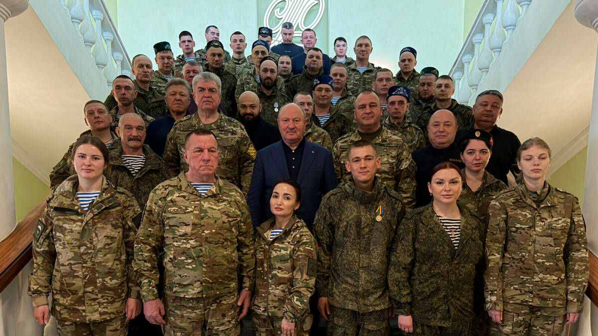 Делегация Татарстана доставила шефскую помощь российским военнослужащим в зоне СВО