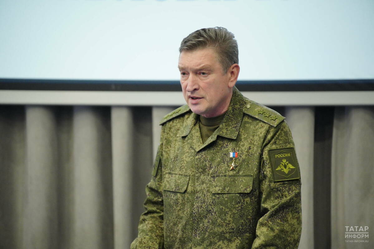 Генерал Александр Лапин предложил создать институт военно-народных комиссаров