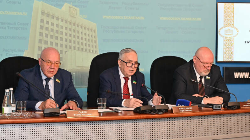 КПРФ подготовила 22 законопроекта на весеннюю сессию Госсовета Татарстана