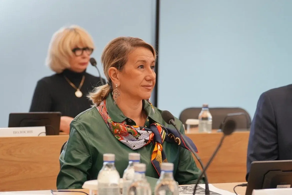 Аюпова призвала вовлекать молодежь в креативные проекты на основе традиционных ценностей