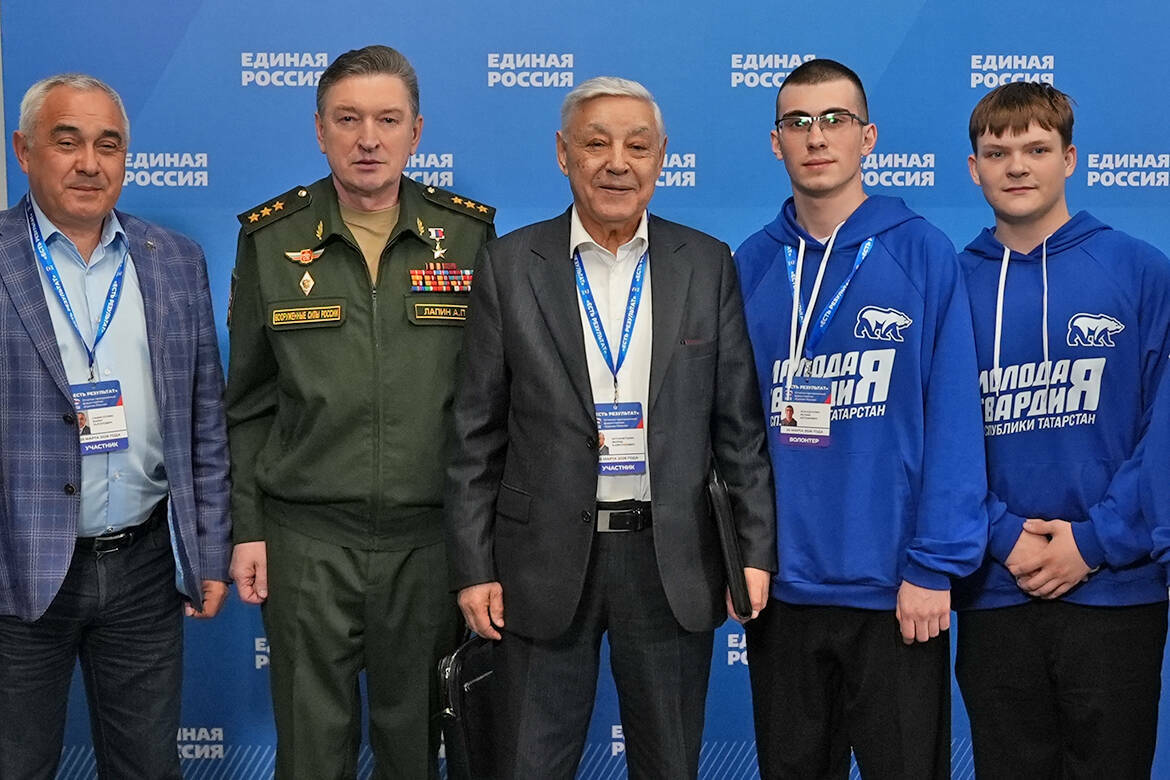 В Нижнем Новгороде прошел окружной форум «Есть результат!» партии «Единая Россия», посвященный молодежному треку. На каждой площадке широко был представлен Татарстан. С какими предложениями приехали партийцы из республики и насколько эффективным стал формат сбора идей по всей стране – в материале «Татар-информа».