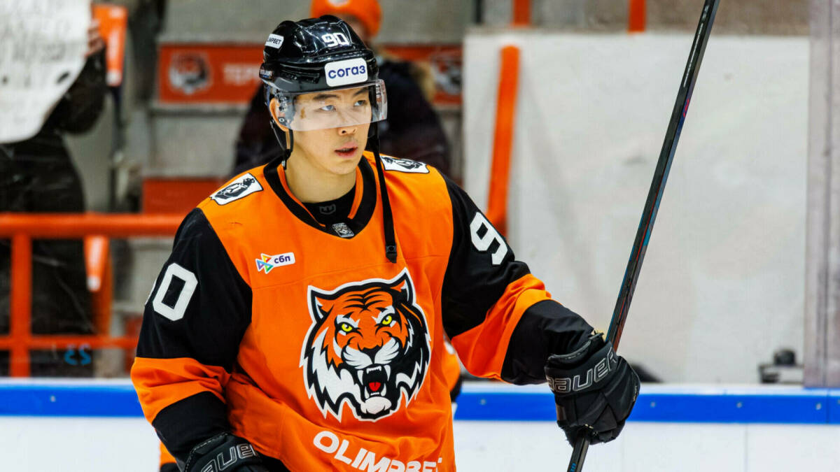 «Амур» продлил контракт с Олегом Ли на два сезона