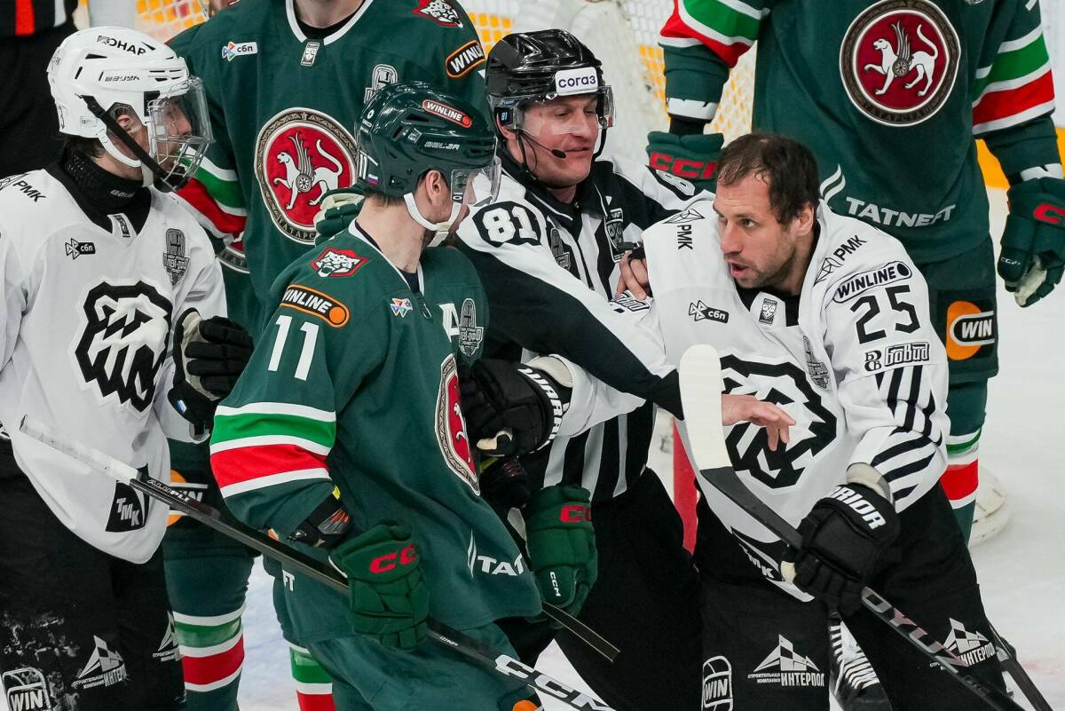 КХЛ объяснила отмену гола «Ак Барса» в ворота «Трактора» в начале третьего матча