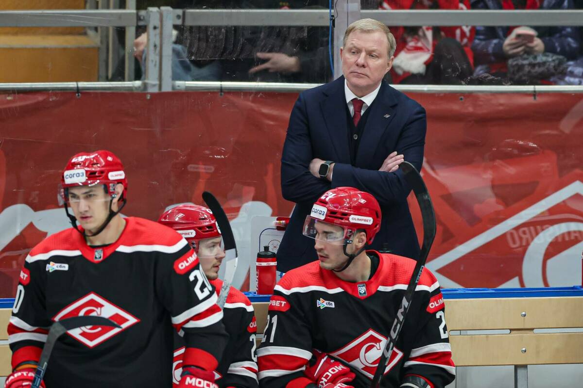 «Спартак» прояснил ситуацию с главным тренером Алексеем Жамновым