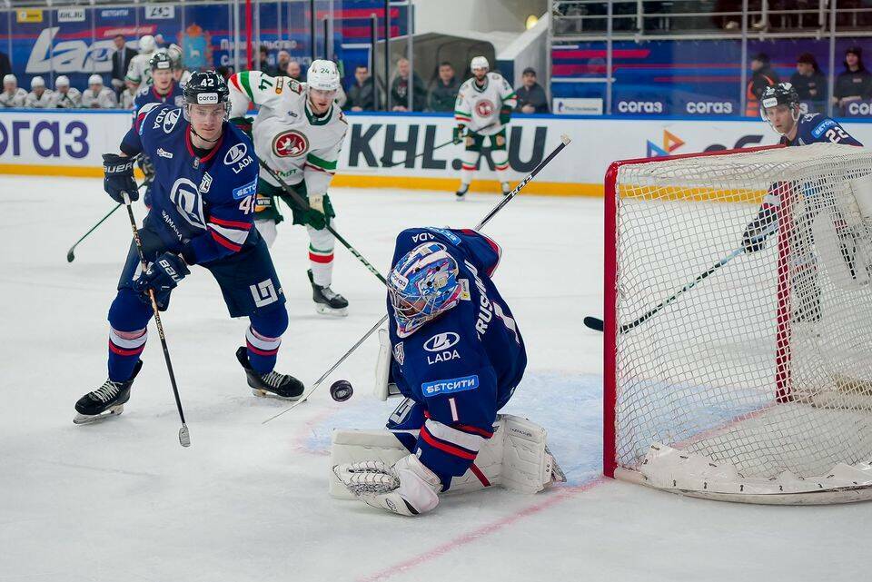 «Лада» на своем льду примет «Ак Барс» в матче регулярного чемпионата КХЛ