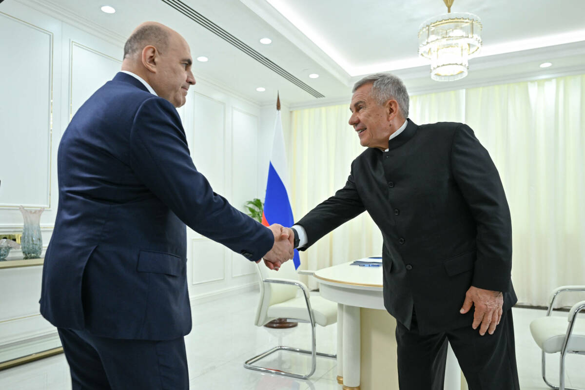 «Чувствуем Вашу поддержку и заботу»: Минниханов поздравил Мишустина с юбилеем