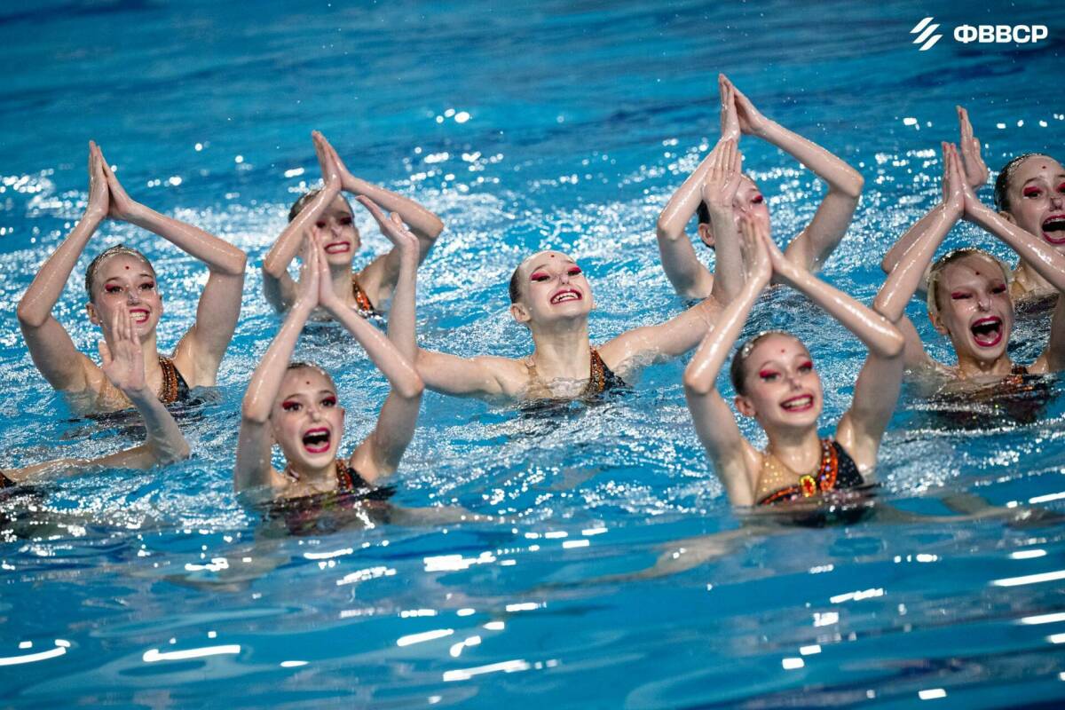 Российские синхронистки завоевали девять медалей на Кубке мира в Париже